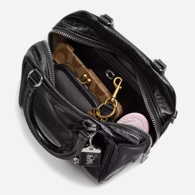 Сумка кросс-боди через плечо женская из натуральной кожи маленькая Coach Cube Rogue Bag 20 BG-COA-126 Черная (196395632770) - Фото 5 Сумка кросс-боди через плечо женская из натуральной кожи маленькая Coach Cube Rogue Bag 20 BG-COA-126 Черная (196395632770) - изображение 5