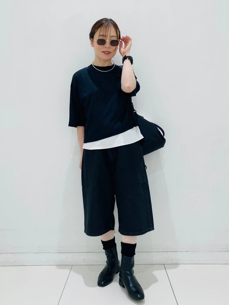 Футболка хлопковая оверсайз женская Uniqlo 20827268 XS Черная (1159874175) - изображение 6