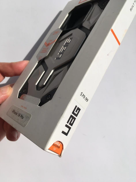 Чехол противоударный UAG Monarch Pro MagSafe (Original) для iPhone 16 Pro (6.3") Titanium 114456113636 - Фото 3 Чехол противоударный UAG Monarch Pro MagSafe (Original) для iPhone 16 Pro (6.3") Titanium 114456113636 - изображение 3