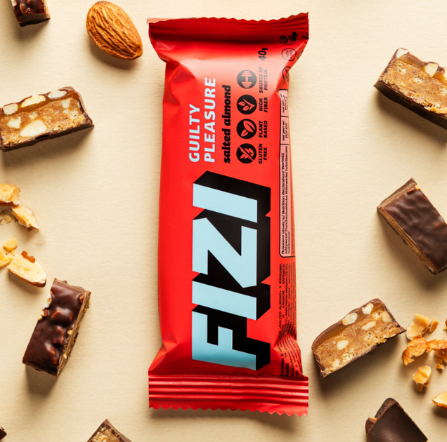 Батончик FIZI GUILTY PLEASURE Salted Almond 1шт - изображение 2