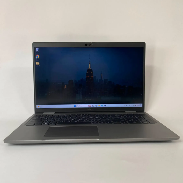 Ультрабук Dell Latitude 5530 / 15.6" (1920x1080) IPS / Intel Core i5-1245U (10 (12) ядер по 1.2 - 4.4 GHz) / 16 GB DDR4 / 256 GB SSD / Intel Iris Xe Graphics / HDMI / WebCam б/у + Подарок Беспроводная мышь / USB - Фото 2 Ультрабук Dell Latitude 5530 / 15.6" (1920x1080) IPS / Intel Core i5-1245U (10 (12) ядер по 1.2 - 4.4 GHz) / 16 GB DDR4 / 256 GB SSD / Intel Iris Xe Graphics / HDMI / WebCam б/у + Подарок Беспроводная мышь / USB - изображение 2