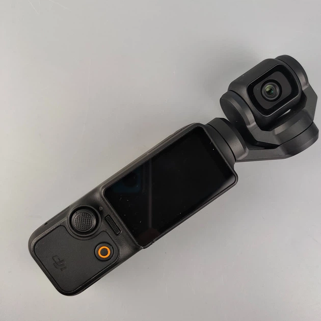 Экшн-камера DJI Osmo Pocket 3 Creator Combo / 180° / 4К / 60fps / Wi-Fi / Bluetooth / Черная (102161771) - Уценка - Фото 11 Экшн-камера DJI Osmo Pocket 3 Creator Combo / 180° / 4К / 60fps / Wi-Fi / Bluetooth / Черная (102161771) - Уценка - изображение 11