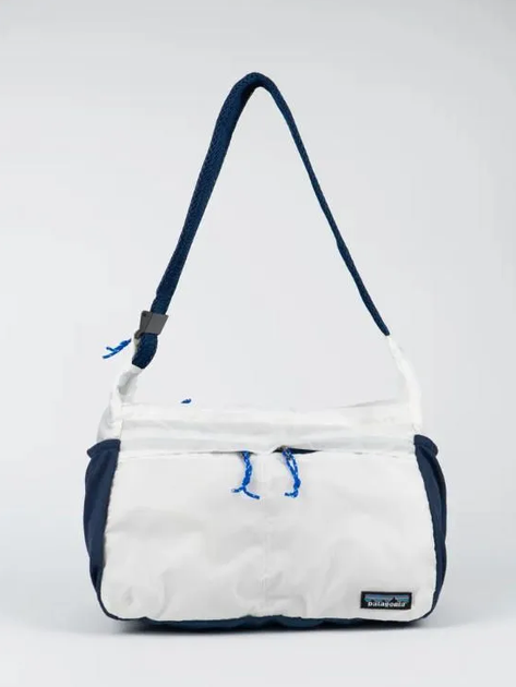 Велика сумка-трансформер через плече Patagonia Courier Bag. Сумка 2в1 патагонія біла. - Фото 2 Велика сумка-трансформер через плече Patagonia Courier Bag. Сумка 2в1 патагонія біла. - изображение 2