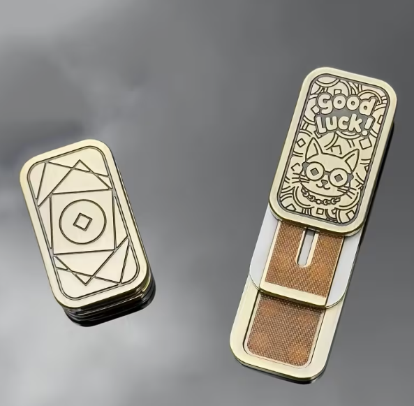 Магнітний слайдер з тактильним ефектом, іграшка-антистрес LUCKY CAT GOLD металева іграшка фіджет, подарунок для дорослого - Фото 1 Магнітний слайдер з тактильним ефектом, іграшка-антистрес LUCKY CAT GOLD металева іграшка фіджет, подарунок для дорослого - зображення 1
