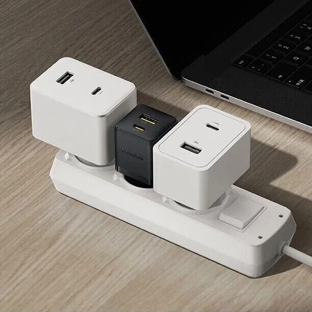 Мережевий зарядний пристрій Baseus Palm Fast Charger C+U 30W EU Cluster Black - Фото 7 Мережевий зарядний пристрій Baseus Palm Fast Charger C+U 30W EU Cluster Black - изображение 7