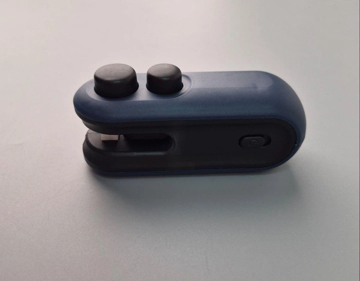 Ручной запайщик упаковщик пакетов 2 в 1, с резаком, USB зарядка, термо упаковка, портативный, с магнитом, индикатор заряда, синий. - изображение 8