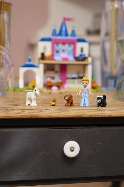 Конструктор LEGO Disney Принцесса Замок Золушки 149 деталей пластик разноцветный - изображение 9