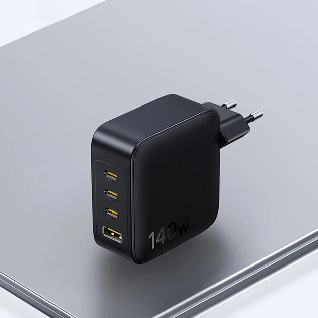 Сетевое зарядное устройство Baseus EnerFill FH11 GaN 140W 3xUSB-A + 1xUSB-C черное (6932172698812) - изображение 13