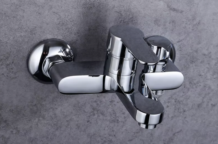 Смеситель для ванной Aquan Flow 1393010 с изливом и поворотным переключателем, цвет хром - Фото 2 Смеситель для ванной Aquan Flow 1393010 с изливом и поворотным переключателем, цвет хром - изображение 2