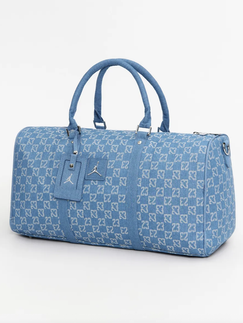 Спортивная сумка через плечо Jordan Duffle Monogram в джинсовом цвете. - Фото 1 Спортивная сумка через плечо Jordan Duffle Monogram в джинсовом цвете. - изображение 1