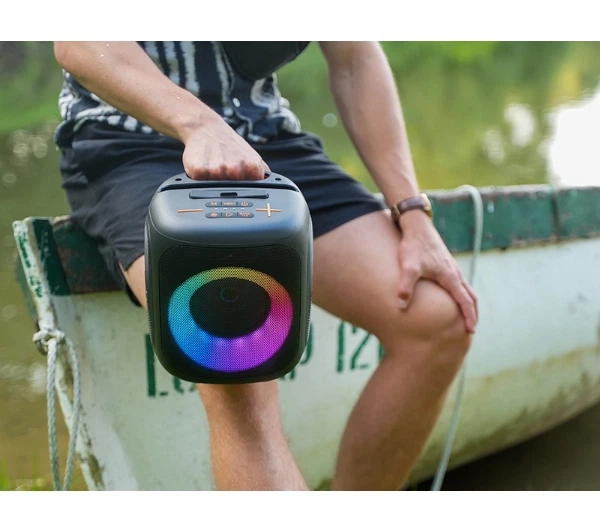Bluetooth-колонка Tracer CUBE20 20W Радіо FM Чорний - Фото 2 Bluetooth-колонка Tracer CUBE20 20W Радіо FM Чорний - зображення 2