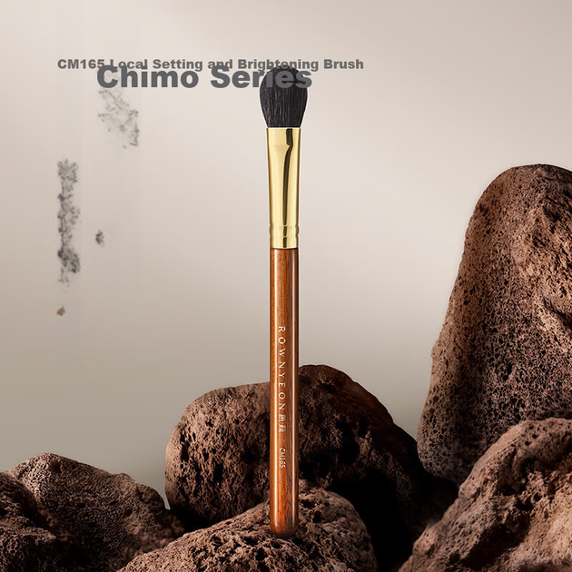 Кисть для макияжа Langyan Chimo CM165, маленькая шерстяная кисть для хайлайтера и румян, предназначенная для точного закрепления макияжа и нанесения цвета. - изображение 4