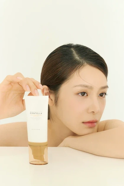 Сонцезахисний крем для обличчя SKIN1004 Madagascar Centella Air-Fit Suncream Light SPF30 PA++++, 50 мл — мінеральний сонцезахисний - зображення 10
