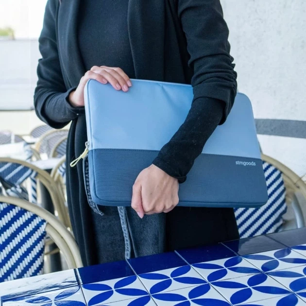 Чехол STM Origin Laptop Sleeve для MacBook Pro 14" / Laptop 14" / 13" Glacier Blue (STM-114-482M-02) - Фото 8 Чехол STM Origin Laptop Sleeve для MacBook Pro 14" / Laptop 14" / 13" Glacier Blue (STM-114-482M-02) - изображение 8