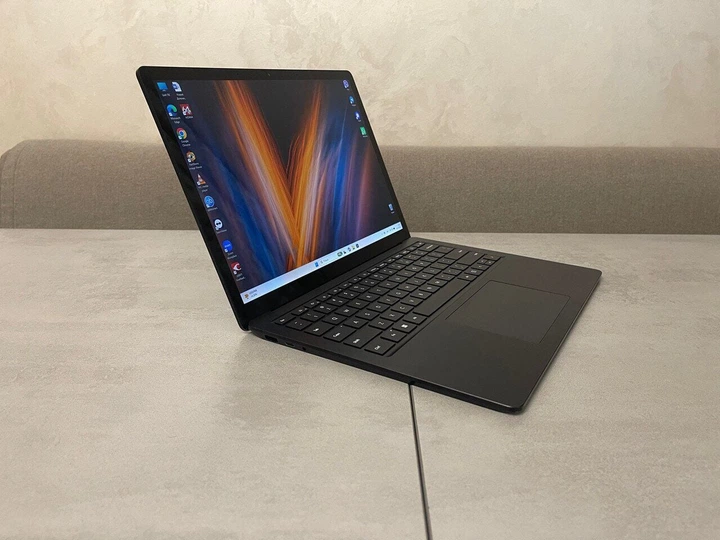 Ультрабук Microsoft Surface Laptop 5 1951 / 13.5" (2256x1504) IPS Touch / Intel Core i5-1245U (10 (12) ядер по 3.3 - 4.4 GHz) / 16 GB DDR5 / 512 GB SSD M.2 / Intel Iris Xe Graphics / WebCam б/в + Подарунок Дротова миша / USB - Фото 4 Ультрабук Microsoft Surface Laptop 5 1951 / 13.5" (2256x1504) IPS Touch / Intel Core i5-1245U (10 (12) ядер по 3.3 - 4.4 GHz) / 16 GB DDR5 / 512 GB SSD M.2 / Intel Iris Xe Graphics / WebCam б/в + Подарунок Дротова миша / USB - зображення 4