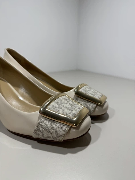 Жіночі туфлі Michael Kors Jilly на підборах кремові зручні класичні Розмір 36 - 23 см - изображение 3