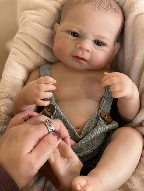 Реборн хлопчик Reborn Baby 48 см – реалістична лялька немовля з вініл-силікону, з аксесуарами, без тканини (RB019) - зображення 3