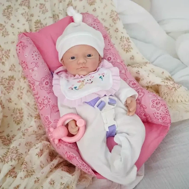 Лялька реборн Reborn Baby Doll 33 см — реалістична силіконова лялька немовля - Фото 2 Лялька реборн Reborn Baby Doll 33 см — реалістична силіконова лялька немовля - зображення 2