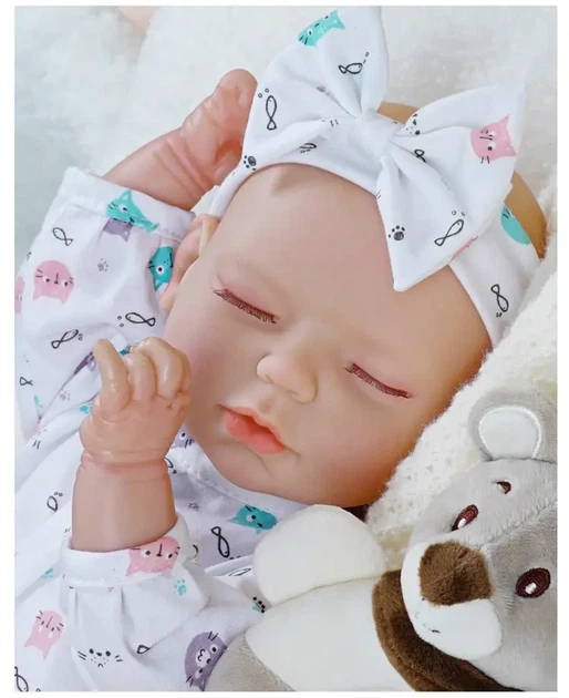 Інтерактивний пупс Reborn Baby Born Luna 42 см — реагує на рухи, сміється та плаче, з аксесуарами (RBM24021) - Фото 2 Інтерактивний пупс Reborn Baby Born Luna 42 см — реагує на рухи, сміється та плаче, з аксесуарами (RBM24021) - изображение 2