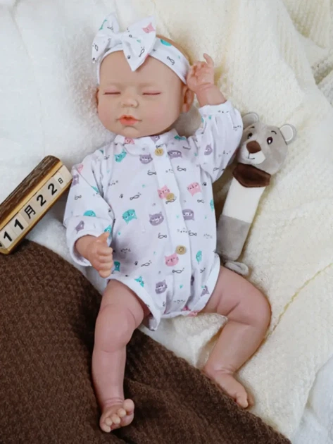 Інтерактивний пупс Reborn Baby Born Luna 42 см — реагує на рухи, сміється та плаче, з аксесуарами (RBM24021) - Фото 1 Інтерактивний пупс Reborn Baby Born Luna 42 см — реагує на рухи, сміється та плаче, з аксесуарами (RBM24021) - изображение 1