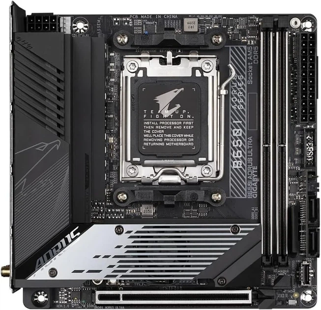 Материнська плата GIGABYTE B650I AORUS Ultra (102216614) - Уцінка - зображення 2