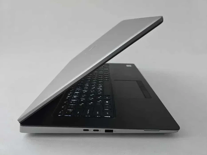 Ноутбук Dell 7750 I7 10850H/RTX 3000/RAM 12GB/SSD 512GB/WIN 11 Б\В - Б/У - Фото 5 Ноутбук Dell 7750 I7 10850H/RTX 3000/RAM 12GB/SSD 512GB/WIN 11 Б\В - Б/У - изображение 5