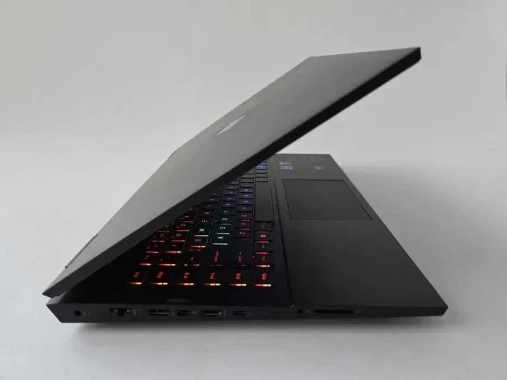Ноутбук HP Omen 17 I7 13700HX/RTX 4080/RAM 16GB/SSD 1TB/QHD 240Hz Б\В - Б/У - изображение 5