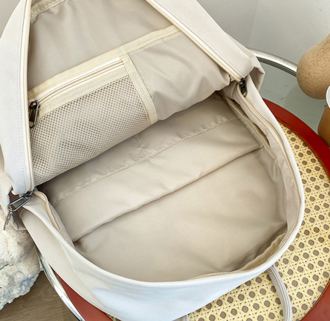 Женский рюкзак школьный молодежный подростковый 41×30×16 см — портфель для студентки с брелком и отделением для ноутбука Красный (R256-2) - Фото 5 Женский рюкзак школьный молодежный подростковый 41×30×16 см — портфель для студентки с брелком и отделением для ноутбука Красный (R256-2) - изображение 5