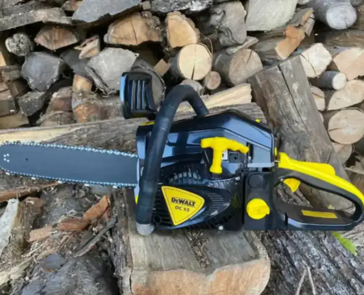 Пила ланцюгова DeWalt 4.5 кВт Бензинова пила 52 см3 - зображення 3
