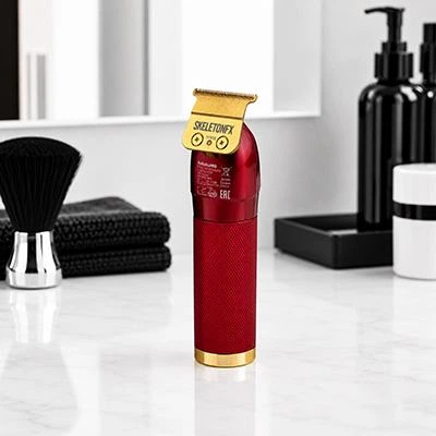 Триммер для барберов и парикмахеров BaByliss PRO Skeleton Red FX профессиональный для бороды, окантовки и фейда, бесщеточный Ferrari DC мотор, T-образный DLC нож 40 мм, Zero Gap, Li-Ion аккумулятор, EDM Technology, 7200 об/мин (EZ96XF) - изображение 3