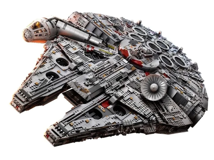Конструктор Star Wars Сокол тысячелетия, 7541 деталей - Фото 2 Конструктор Star Wars Сокол тысячелетия, 7541 деталей - изображение 2