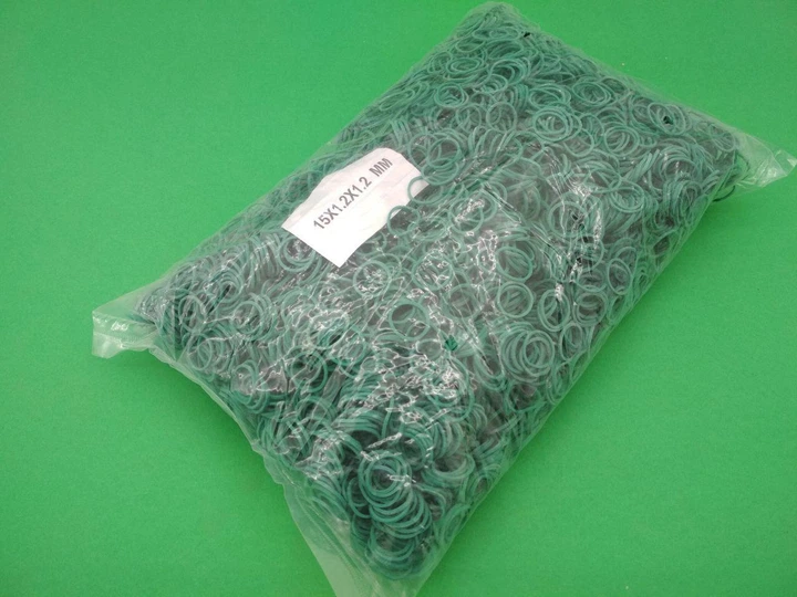 Банковские резинки, Plast, №15, зеленые, 1,2 мм, диаметр 15 мм, 1 кг, для упаковки и вязания зелени - изображение 2