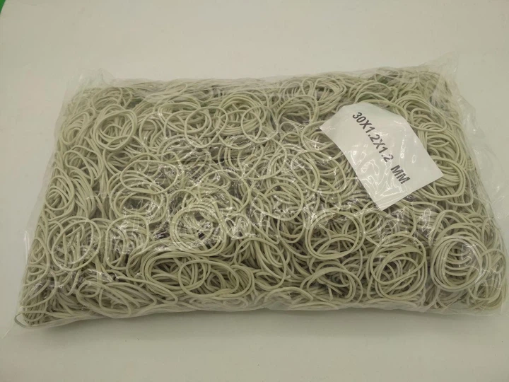 Банковские резинки, Plast, №30, белые, 1,2 мм, диаметр 30 мм, 1 кг, для фиксации денег и кассовой работы - изображение 3