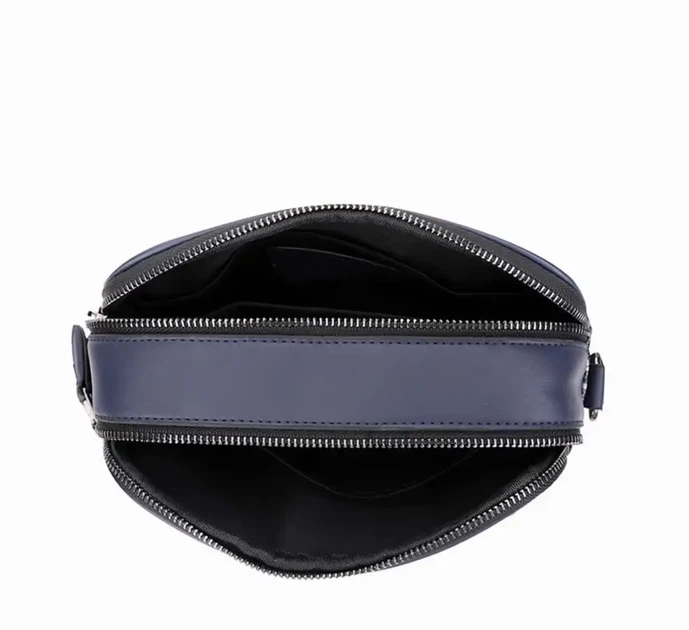 Сумка через плечо Coach Graham Crossbody In Signature Canvas, в синем цвете. - Фото 2 Сумка через плечо Coach Graham Crossbody In Signature Canvas, в синем цвете. - изображение 2