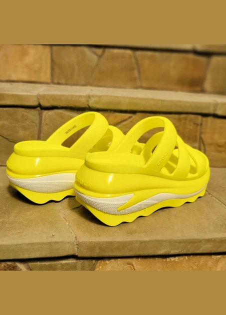 Босоножки на платформе Crocs Mega Crush Triple Sandal Acidity m5\w7 арт.209842-76M - Фото 4 Босоножки на платформе Crocs Mega Crush Triple Sandal Acidity m5\w7 арт.209842-76M - изображение 4