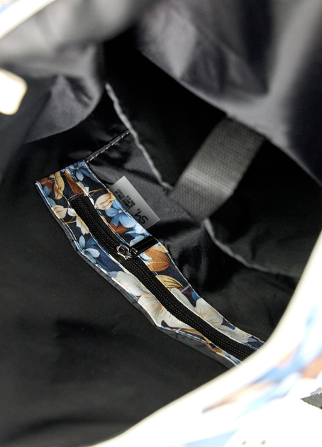 Стильный женский рюкзак городской Sambag RollTop с экокожи с цветочным принтом белый - изображение 10