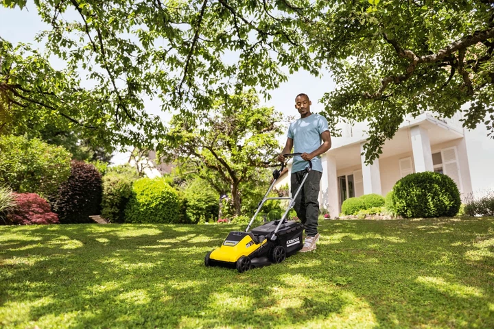 Газонокосарка акумуляторна Karcher LMO 4-18 36В 37 см пластик чорна з жовтим - зображення 10
