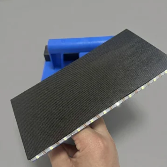 Шлифовальная терка с LED-подсветкой для шлифования поверхностей строительный инструмент с освещением - Фото 3 Шлифовальная терка с LED-подсветкой для шлифования поверхностей строительный инструмент с освещением - изображение 3