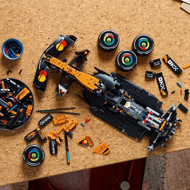 Конструктор Technic Формула 1 McLaren F1 1675 деталей - изображение 8