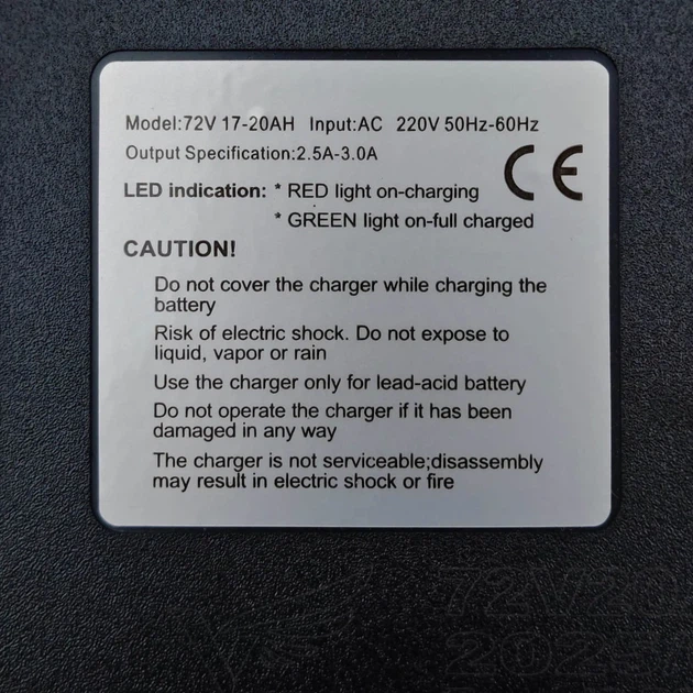 Зарядний пристрій 72V 20Ah Model 1800 220В пластик чорний 0,21x0,12x0,06 м - Фото 4 Зарядний пристрій 72V 20Ah Model 1800 220В пластик чорний 0,21x0,12x0,06 м - зображення 4
