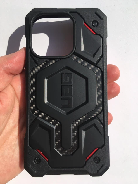 Чехол противоударный UAG Monarch Pro MagSafe (Original) для iPhone 16 Pro (6.3") Carbon Fiber Red 1144911F4242 - Фото 9 Чехол противоударный UAG Monarch Pro MagSafe (Original) для iPhone 16 Pro (6.3") Carbon Fiber Red 1144911F4242 - изображение 9