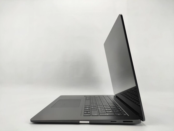 Сенсорный ноутбук 15" Microsoft Surface Laptop 7 Snapdragon X Elite X1E-80-100 RAM 16GB SSD 512GB 20ч батарея Windows 11 Алюминиевый корпус (UKR) (102191122) - Уценка - Фото 12 Сенсорный ноутбук 15" Microsoft Surface Laptop 7 Snapdragon X Elite X1E-80-100 RAM 16GB SSD 512GB 20ч батарея Windows 11 Алюминиевый корпус (UKR) (102191122) - Уценка - изображение 12