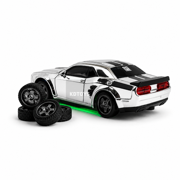 Дрифт мини машинка на радиоуправлении Додж Dodge Challenger SRT Hellcat Mini Drift 1:43, 4WD, 15 км/ч, LED подсветка, USB зарядка Серебристый - зображення 3