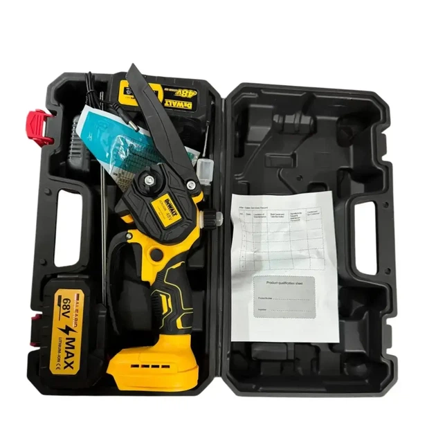 Акумуляторна мініпила DEWALT DCM16 1/4", 200 мм шина, 12 м/сек швидкість ланцюга, 48V/6AH 2 шт. - зображення 3