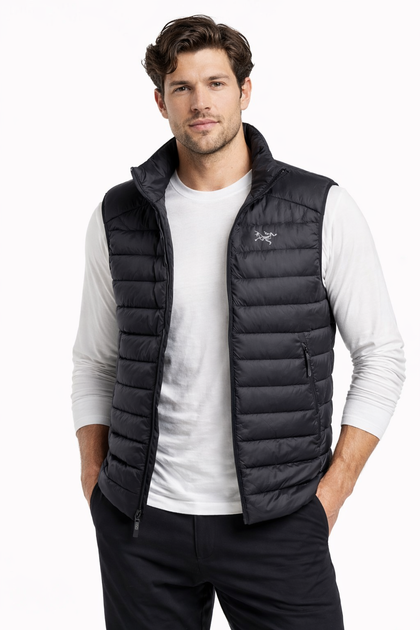 Жилетка демісезона Arc’teryx®️ LT Black (чорний) розмір L HDSYR_3304 - Фото 2 Жилетка демісезона Arc’teryx®️ LT Black (чорний) розмір L HDSYR_3304 - зображення 2