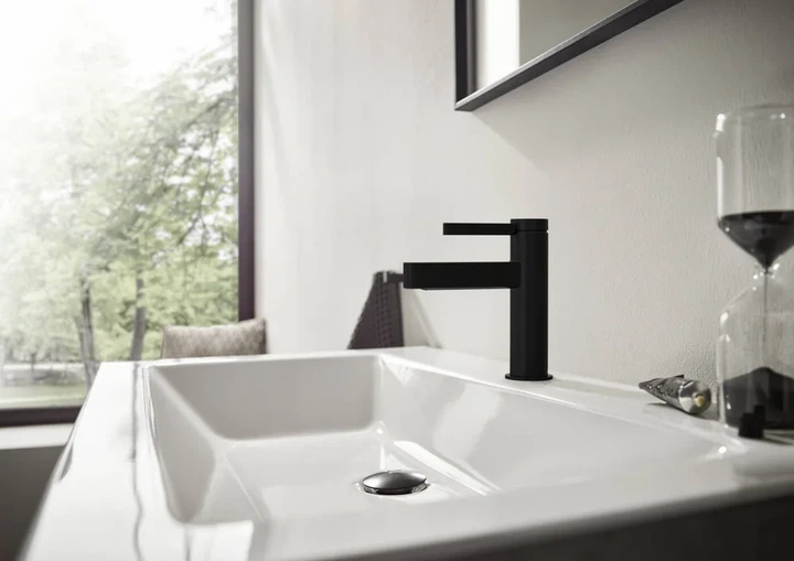 Hansgrohe Finoris 100 Смеситель для умывальника, черный матовый (76010670) - изображение 2
