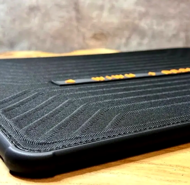 Противоударный чехол для ноутбука WIWU Defender Sleeve Pro 13.3 дюйма черный для защиты от ударов и царапин - Фото 3 Противоударный чехол для ноутбука WIWU Defender Sleeve Pro 13.3 дюйма черный для защиты от ударов и царапин - изображение 3