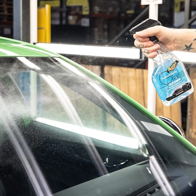 Очиститель для стекла Meguiars Perfect Clarity Glass Cleaner 473мл Meguiars G8216EU - Фото 3 Очиститель для стекла Meguiars Perfect Clarity Glass Cleaner 473мл Meguiars G8216EU - изображение 3