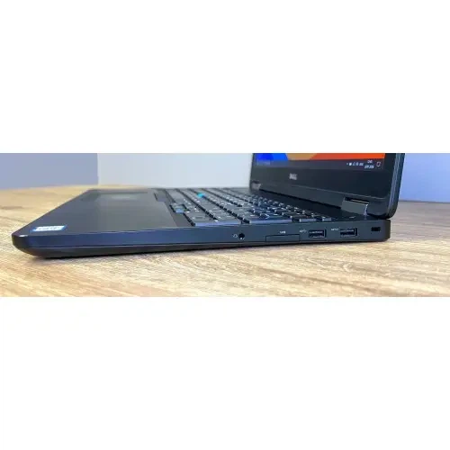 Ноутбук Dell Latitude E5570 15.6" i5-6300U 3.0GHz 8GB DDR4 128 GB SSD + ОС Windows 10 Pro + АКБ + ЗП Б/В | 25352 - зображення 3