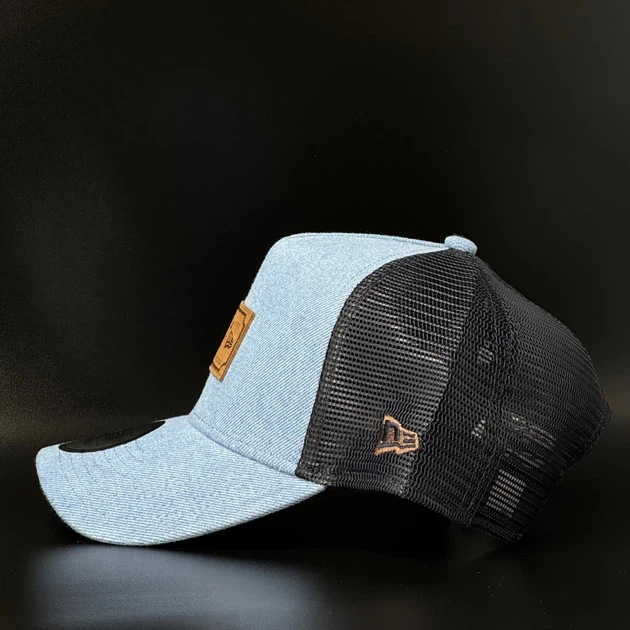 Джинсовая кепка с сеткой New Era Leather Patch Denim 9FORTY Trucker 60856334 - изображение 4